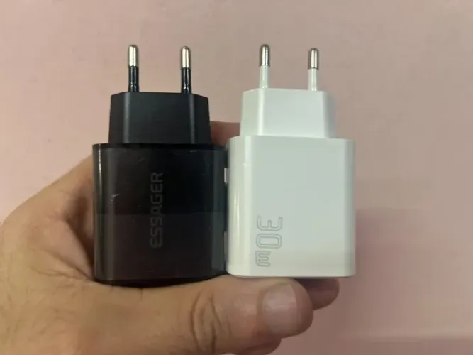 Carregador ESSAGER 30w Tipo C - NOVO