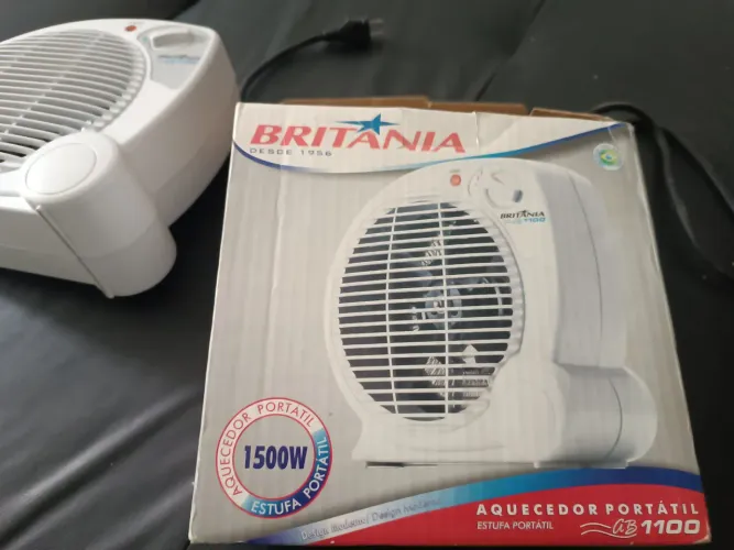 Aquecedor de ventilador portátil Britânia a b 1100 1500 w