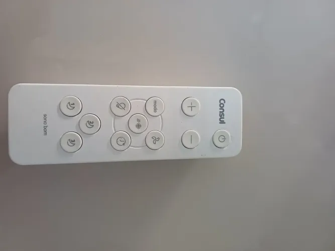 A ar condicionado de parece com controle