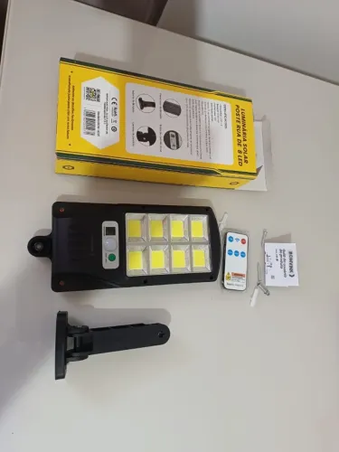 Mini Luminária Solar Poste Rua Parede Refletor 108 Cob Luz Branco frio Prova Da Água Senso