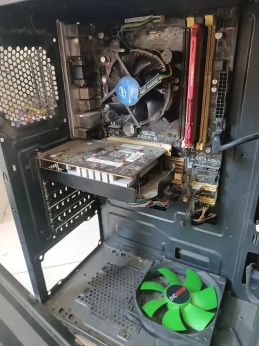 Pc gamer (faltam peças)