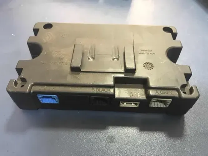 Módulo Unidade De Controle (280246043r) Renault Fluence