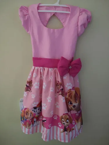 Vestido de festa rosa tema Patrulha Canina tamanho 6