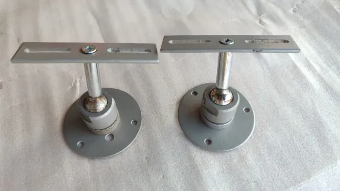 02 Suportes de Parede Em Metal Para Caixa de Som Home Theater