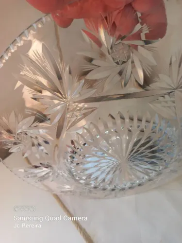 Vendo travessa redonda de Cristal.