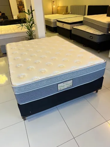 Cama de casal Seminova Sleep Base + Colchão  -  ENTREGO 