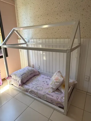 Cama montessoriana