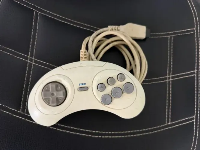 Controle original Mega Drive