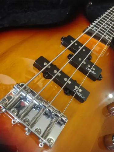 Condor BX-12 PJ bass 4 cordas ACEITO TROCAS
