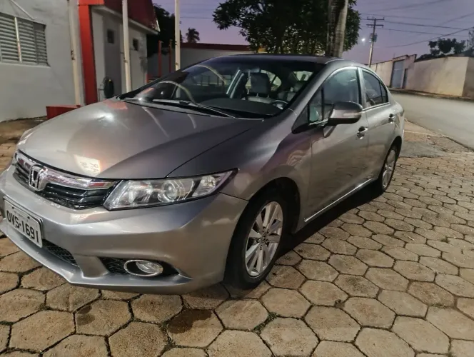 Honda Civic Sedan LXR 2.0 Flexone 16V Aut. 4P 2014