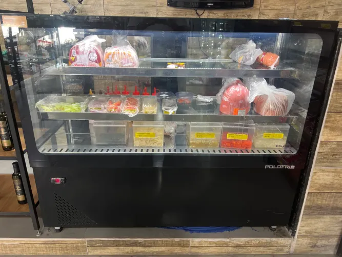 Balcão gourmet refrigerado polofrio 