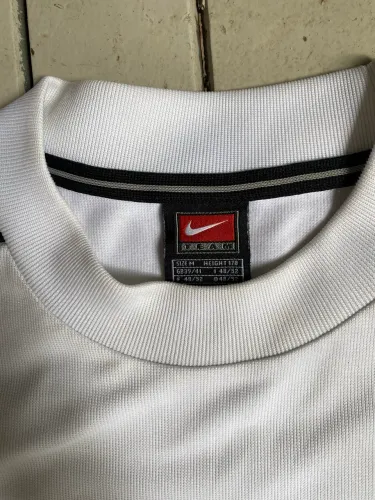Camiseta Nike total 90 branca