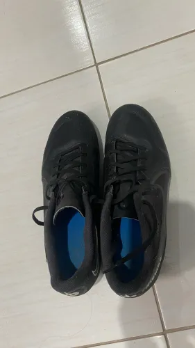 Chuteira Nike Tiempo numero 41