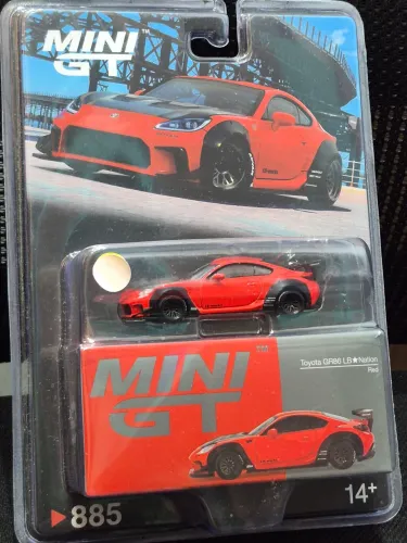 Mini GT #885 - Toyota GR86 LB?Nation (Red)