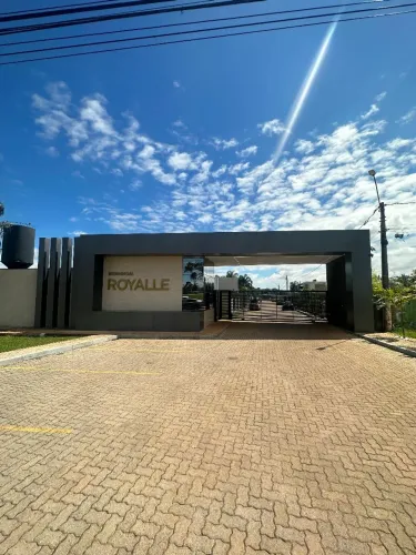 LOTE À VENDA NO CONDOMINIO ROYALLE 
