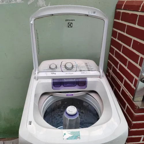 Vendo Lavadora de roupas Electrolux 12Kg