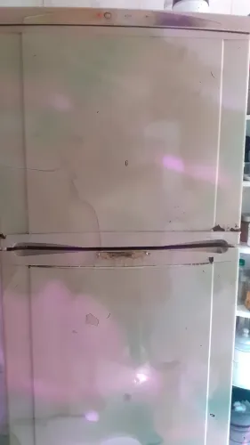 Geladeira para peça de reposição
