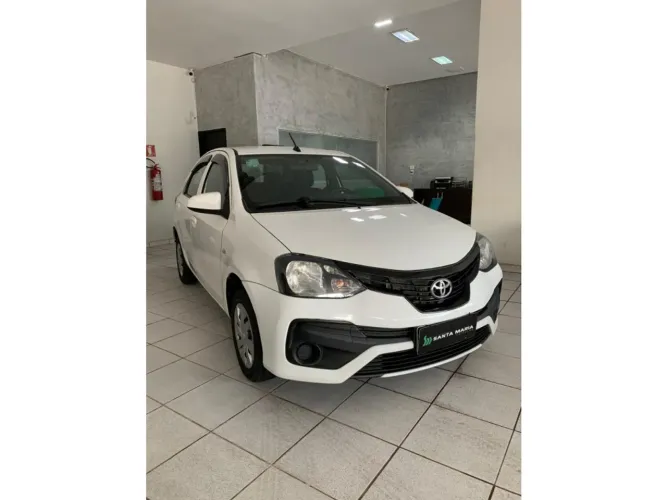 Toyota Etios X Plus 1.5 Flex 16V 5P Mec. 2020