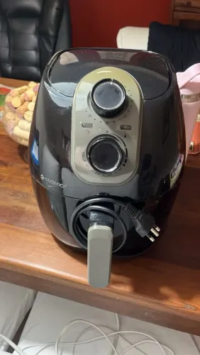Air Fryer 3,2 L Cadense funcionando.Otimo preço!!