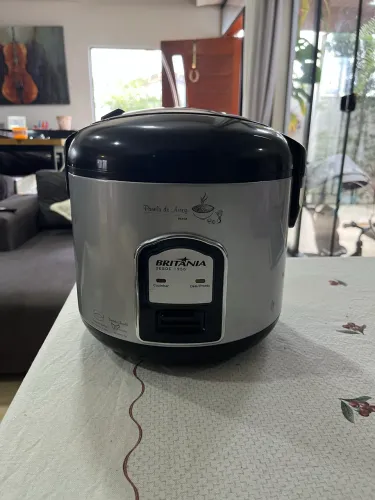 Panela de Arroz Britânia PA10X - Nova, Nunca Usada