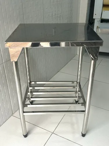 Mesa bancada em inox