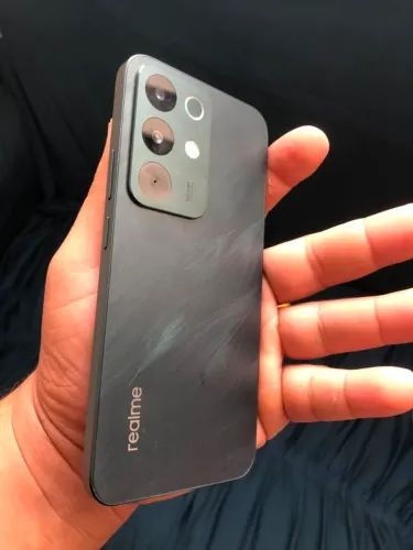 Realme C85