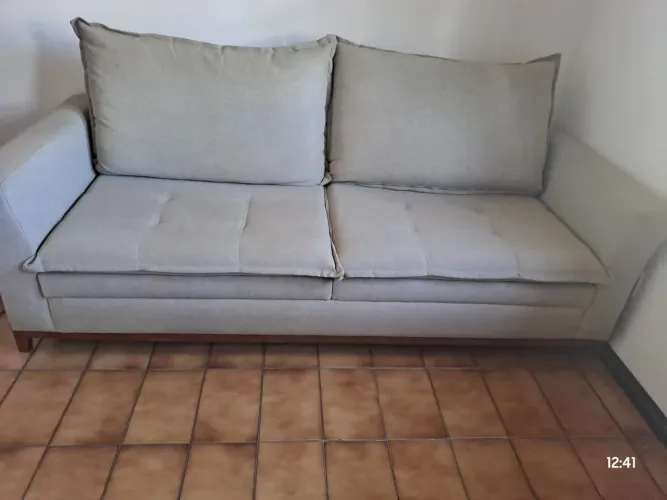 Sofá moderno