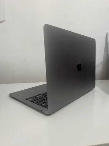 MacBook Air M1
