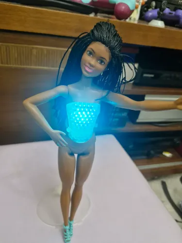 Boneca Barbie Brooklyn Roberts , funcionando - som e led - rara