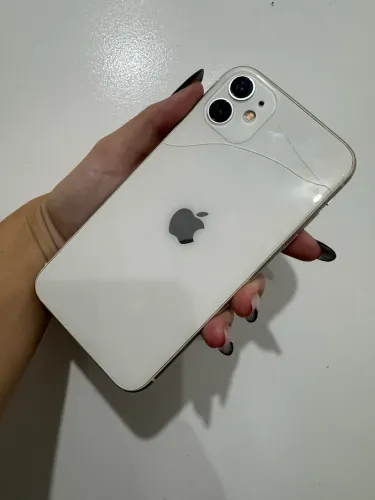 iPhone 11 para retirada de peças 