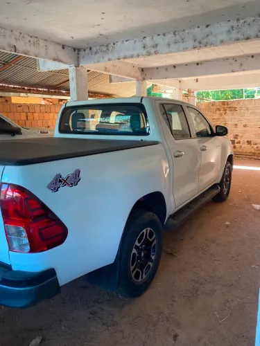 Toyota Hilux CD 4X4 2.8 Diesel Mec. 2023
