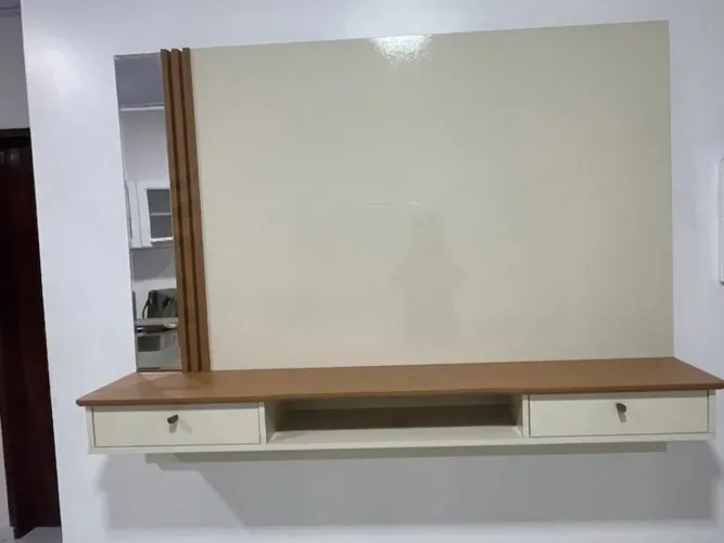 Painel para TV com Rack Suspenso