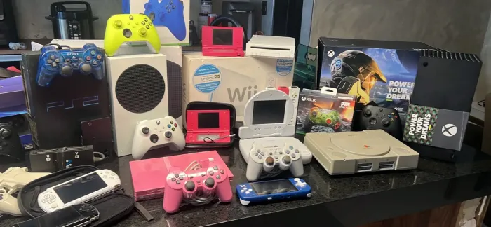 Consoles e controles vendo ou troco valor na descrição