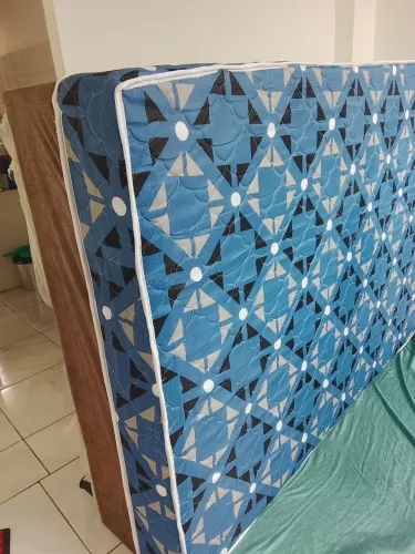 VENDO COLCHÃO NOVO MENOS DE UM MES DE USO