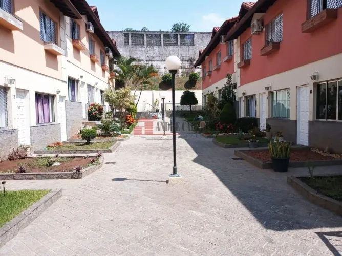 Casa de Condominio em Vila Yolanda - Osasco