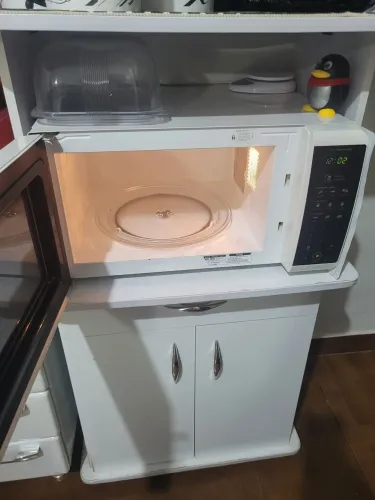 Micro-ondas Cônsul 32 Litros só 449 reais.