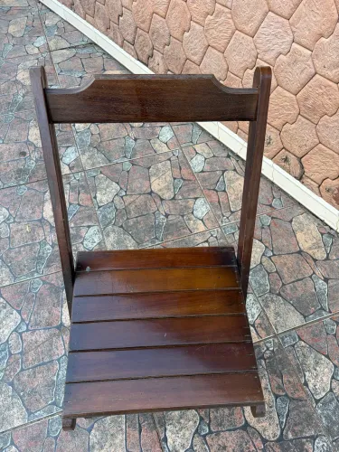 Cadeira de madeira 