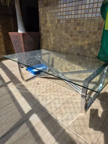 Mesa de centro por R$ 399,00! Pra desapegar por motivo de mudança.