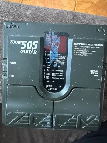 Pedaleira Zoom 505 sem fonte