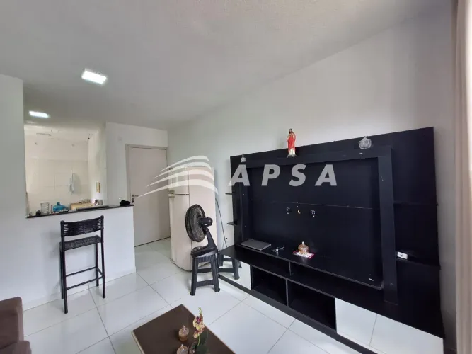 APARTAMENTO MOBILIADO NO BAIRRO CAJAZEIRAS. O IMÓVEL CONTA COM 2 QUARTOS COM GUARDA-ROUPA,