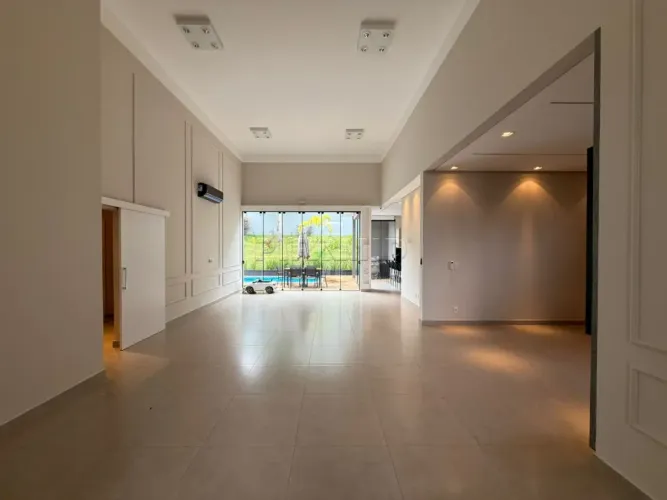 Casa em condomínio fechado com 540m², Bonfim Paulista, Zona Sul em Ribeirão Preto/SP.