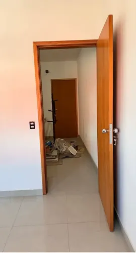 Sala comercial na Rua Acuti, N. 395 - Sala 1  30 m²