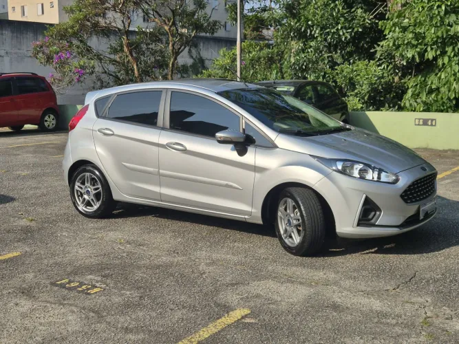 Ford Fiesta SEL 1.6 16V Flex Mec. 5P 2019