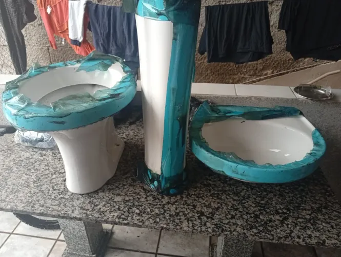 Conjunto de Vaso Sanitário Convencional com Lavatório e Coluna Saveiro Branco