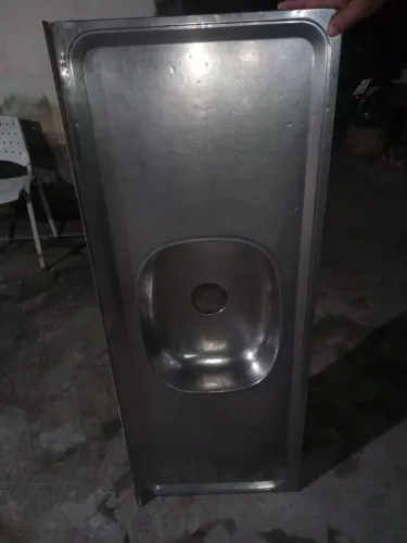 Pia com cuba de aço inox