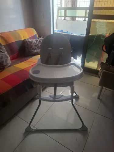 Cadeira de alimentação para bebês