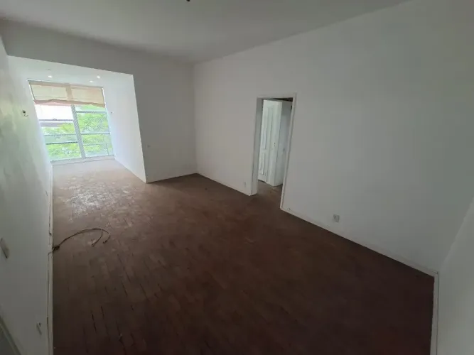 PRAIA DE BOTAFOGO 100m², ANDAR ALTO, SOL DA MANHÃ E VISTA LIVRE PARA O VERDE