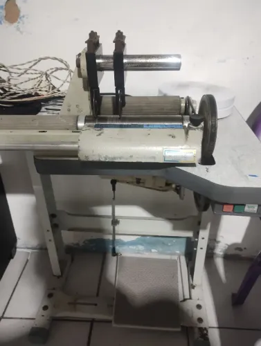 Máquina de cortar viés