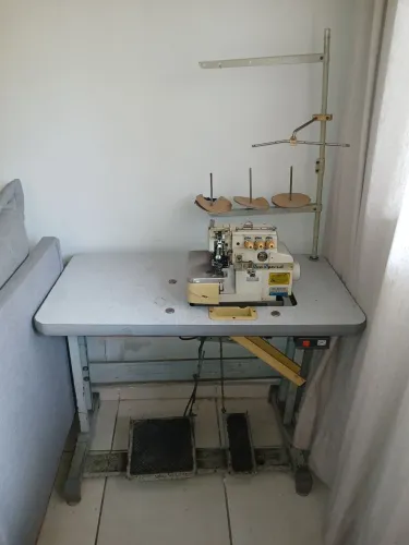 Máquina overlok Sun Epecial 3 fios