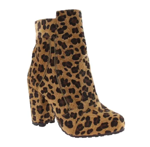 Bota animal print nova 38